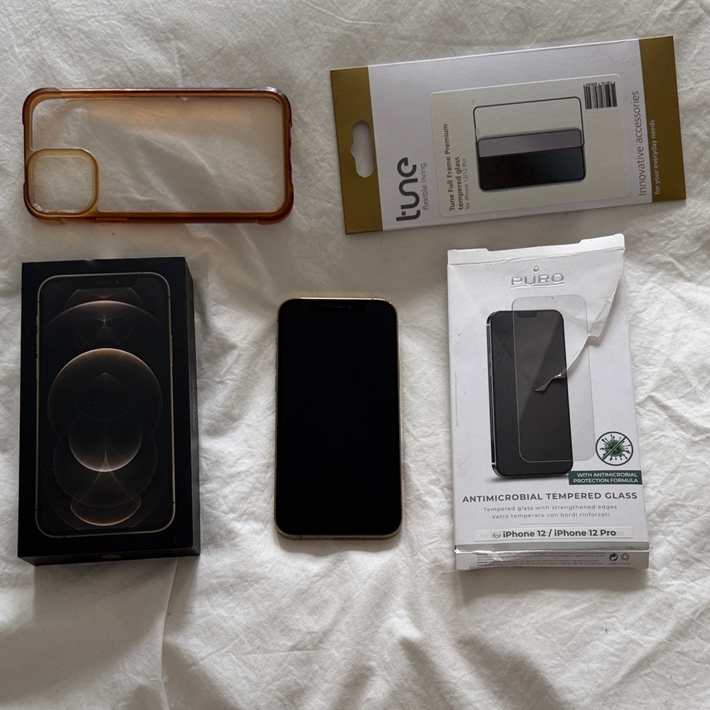 Used Unlocked Apple iPhone 12 Pro - Gold, 128GB